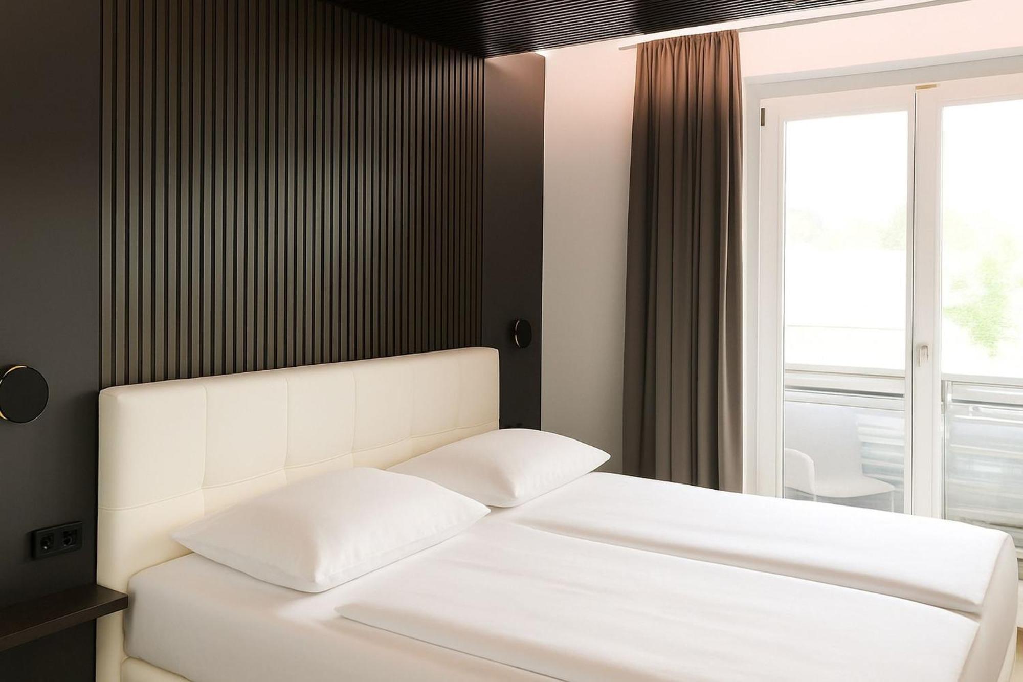24 Checkin Velden Motel